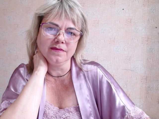 Live sex webcam photo for sweetsunset11 #291939221