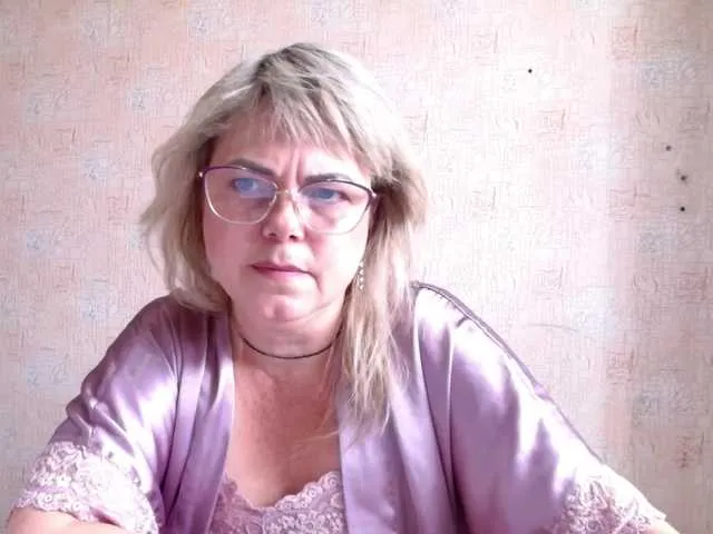 Live sex webcam photo for sweetsunset11 #291965602