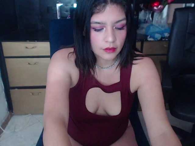 Live sex webcam photo for sweettalicee #273643201