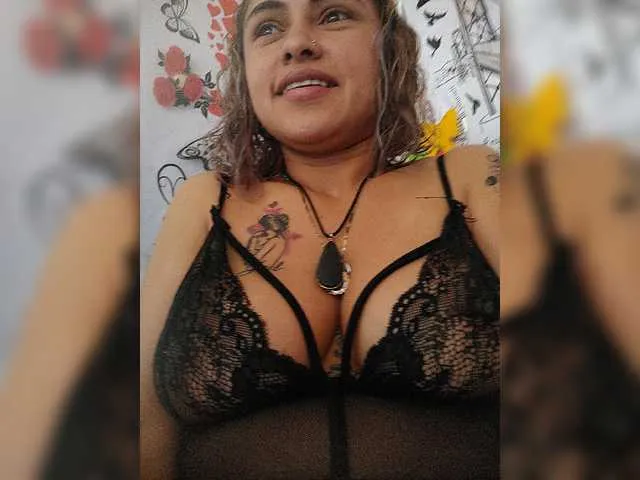 Live sex webcam photo for sweetvalen-77 #272207209