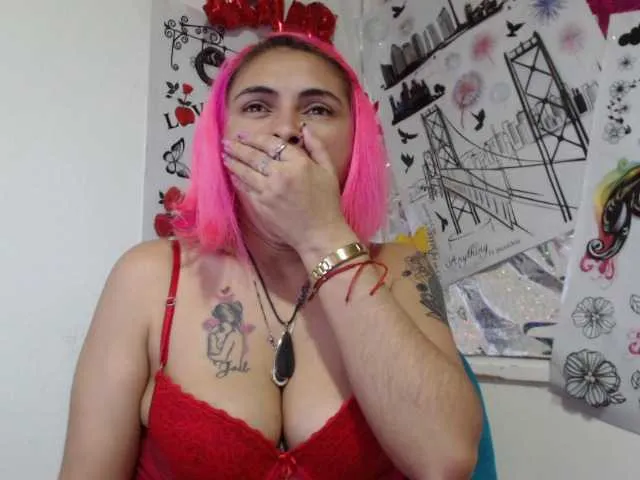 Live sex webcam photo for sweetvalen-77 #272288589