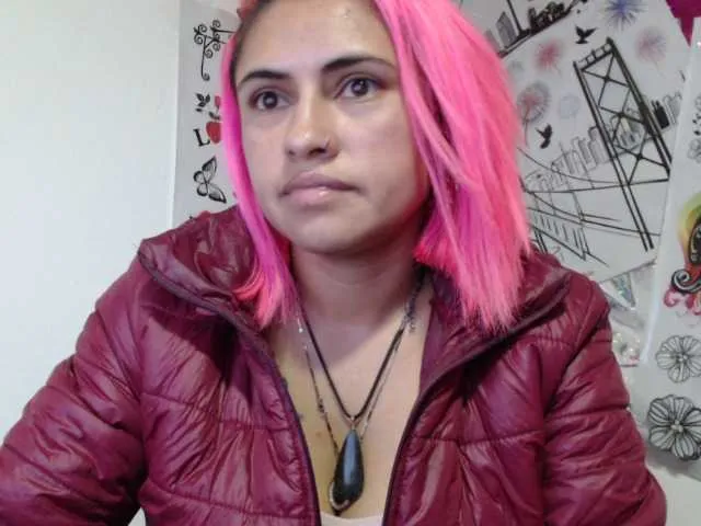 Live sex webcam photo for sweetvalen-77 #272323549