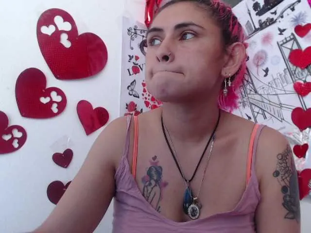 Live sex webcam photo for sweetvalen-77 #272529751