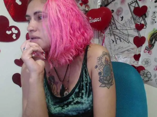 Live sex webcam photo for sweetvalen-77 #272546753