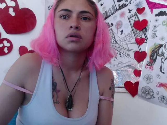 Live sex webcam photo for sweetvalen-77 #272567693