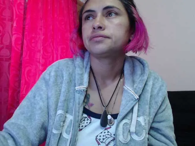 Live sex webcam photo for sweetvalen-77 #273502948