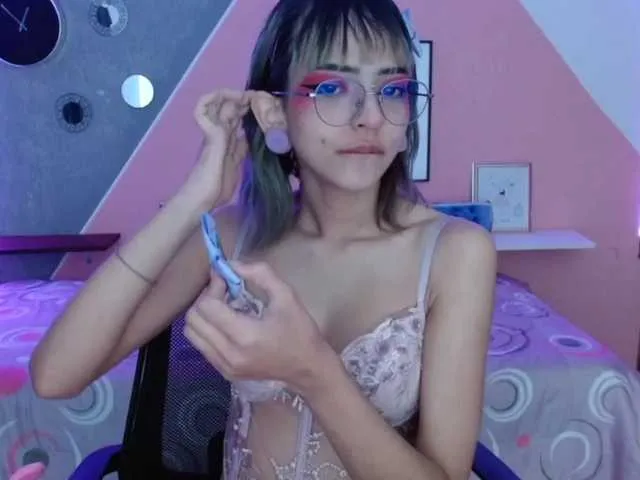 Live sex webcam photo for sweetweeney #273090204