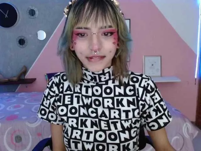 Live sex webcam photo for sweetweeney #273125786