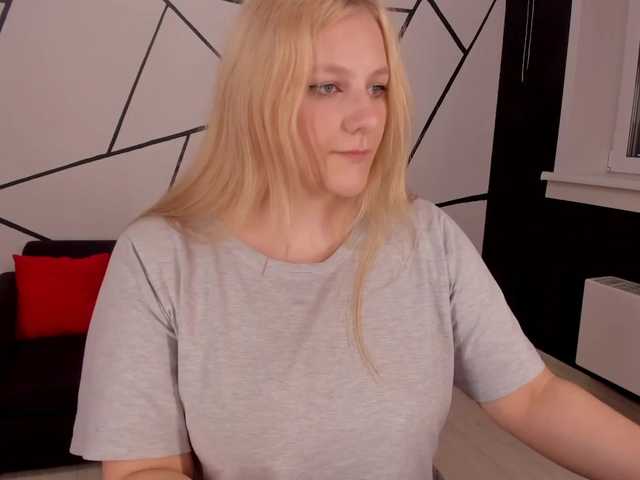 Live sex webcam photo for sweetylina1 #276556847