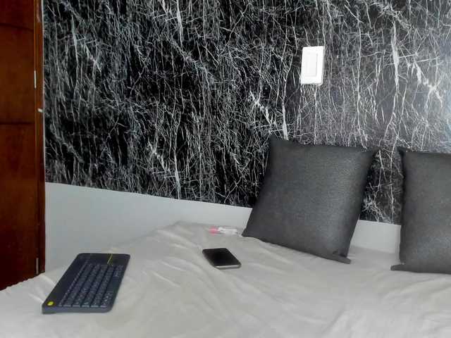 Live sex webcam photo for swtt-lilly #274396862