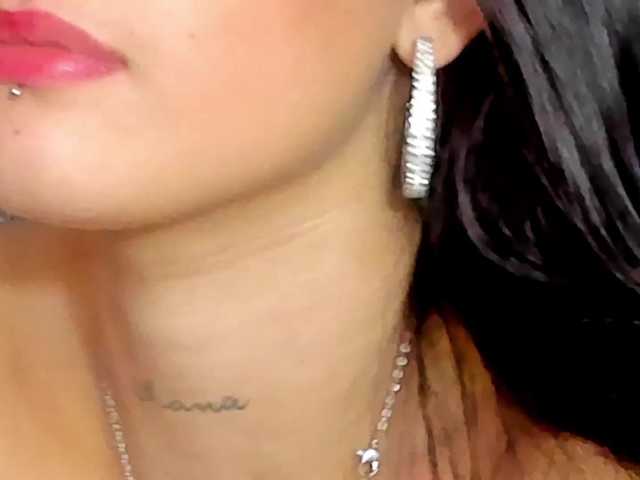 Live sex webcam photo for swtt-lilly #274509780