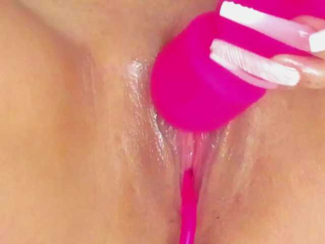 Live sex webcam photo for swtt-lilly #274570518