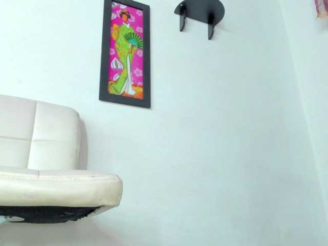 Live sex webcam photo for swtt-lilly #275729867