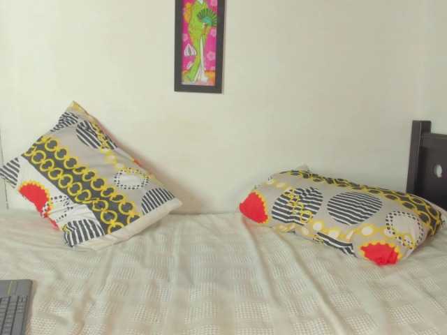 Live sex webcam photo for swtt-lilly #276295518