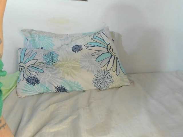 Live sex webcam photo for swtt-lilly #278111515