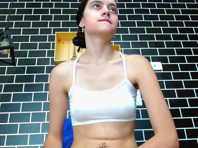 Live sex webcam photo for swtt-xiomy #274554427