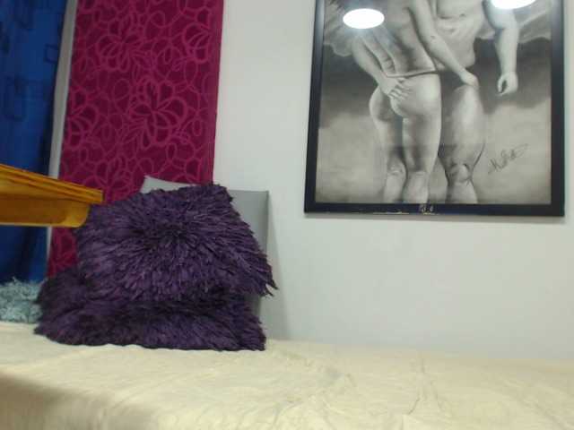 Live sex webcam photo for sylvia-san #272030670