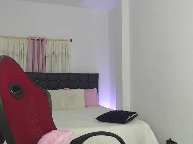 Live sex webcam photo for talianapalacios #291409670