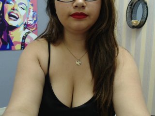 Live sex webcam photo for Tamara-Queen #143824593