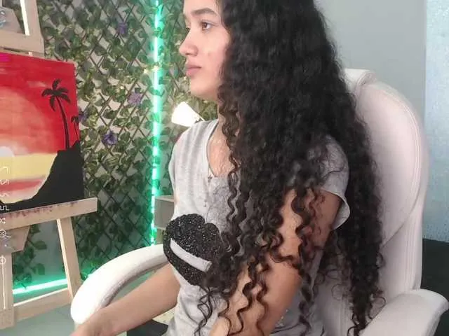 Live sex webcam photo for tamara-roux #274595563