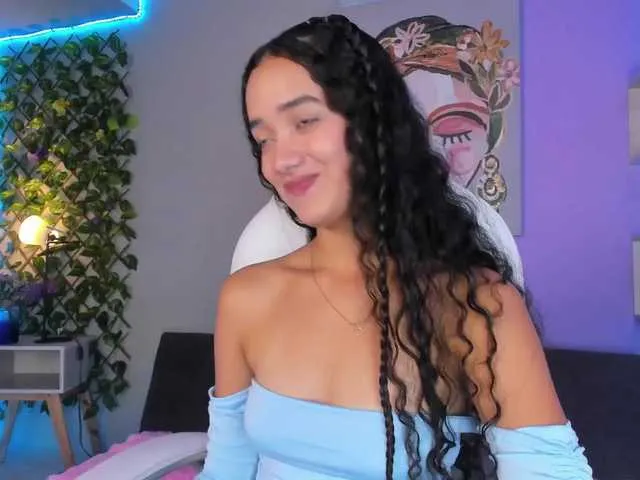 Live sex webcam photo for tamara-roux #275499105