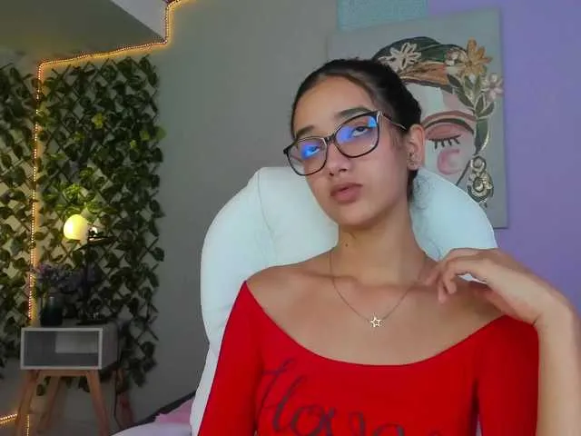 Live sex webcam photo for tamara-roux #275518074