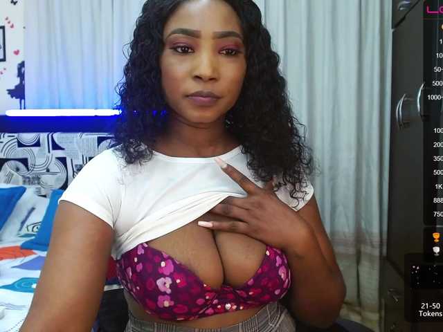 Live sex webcam photo for tamarastephe1 #273355139