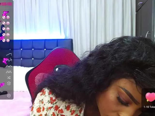 Live sex webcam photo for tamarastephe1 #273610417