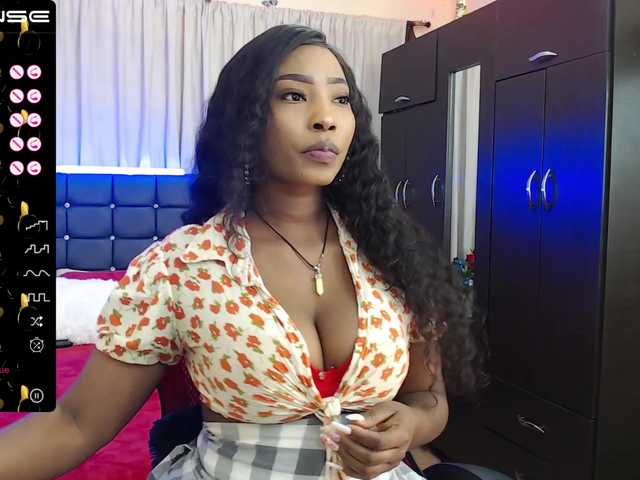 Live sex webcam photo for tamarastephe1 #274634122