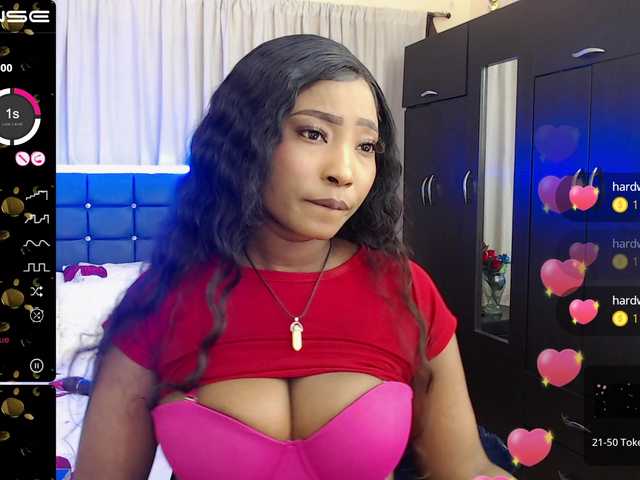 Live sex webcam photo for tamarastephe1 #275376539