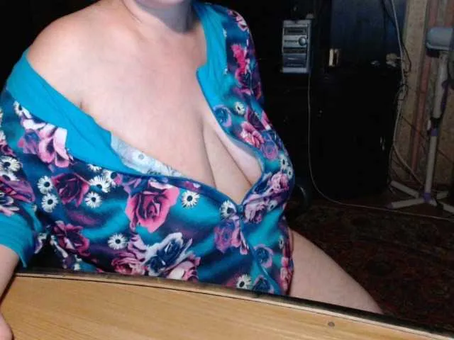 Live sex webcam photo for tanyvel34 #274443723