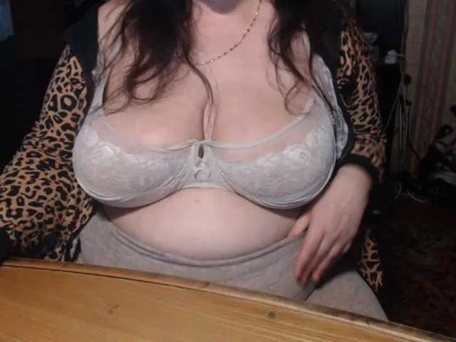 Live sex webcam photo for tanyvel34 #292360511