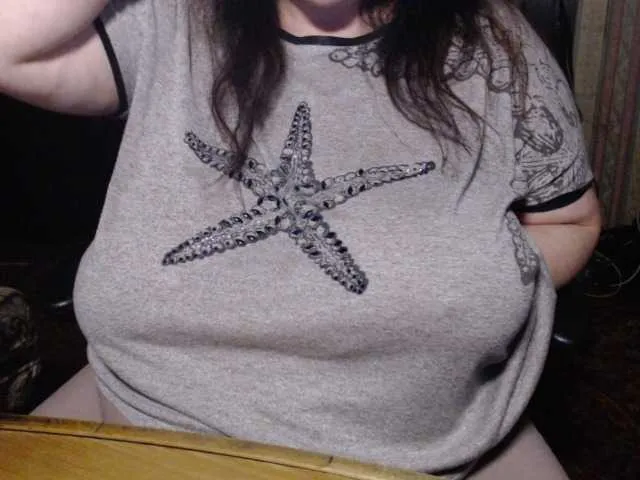 Live sex webcam photo for tanyvel34 #294239091