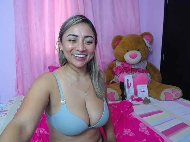 Live sex webcam photo for taste-bigass #290467468