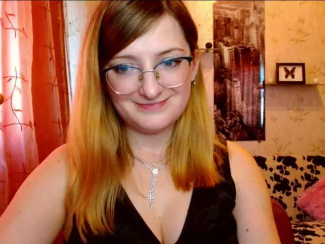 Live sex webcam photo for tastyariel #290895493
