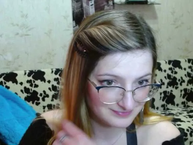 Live sex webcam photo for tastyariel #291138156
