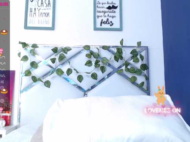 Live sex webcam photo for tastymilff #275698133