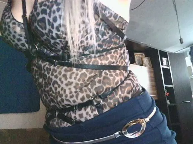 Live sex webcam photo for tastypussy5551 #277783626