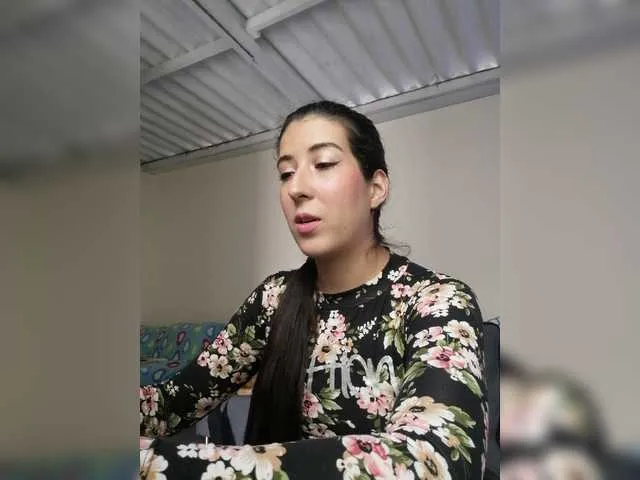 Live sex webcam photo for tathyishere #275465701