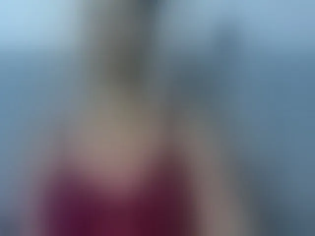 Live sex webcam photo for tatianasquirthot #293771774