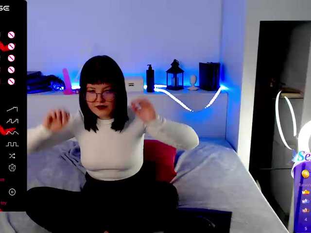 Live sex webcam photo for tatneya #277090723