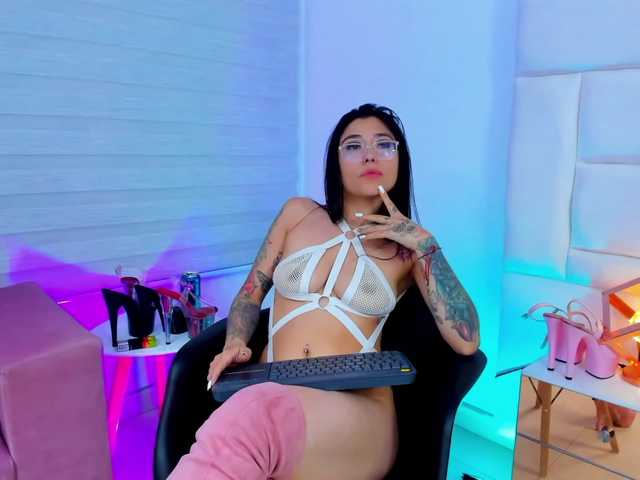 Live sex webcam photo for tattoo-highmami #277345653