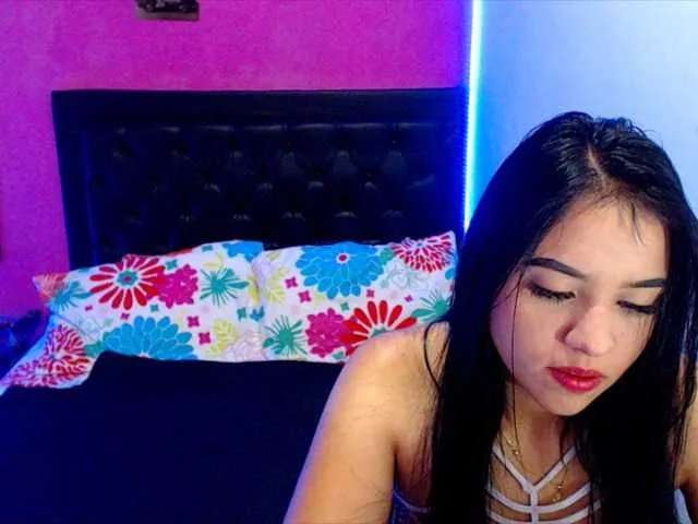 Live sex webcam photo for taty-natasha #272584096