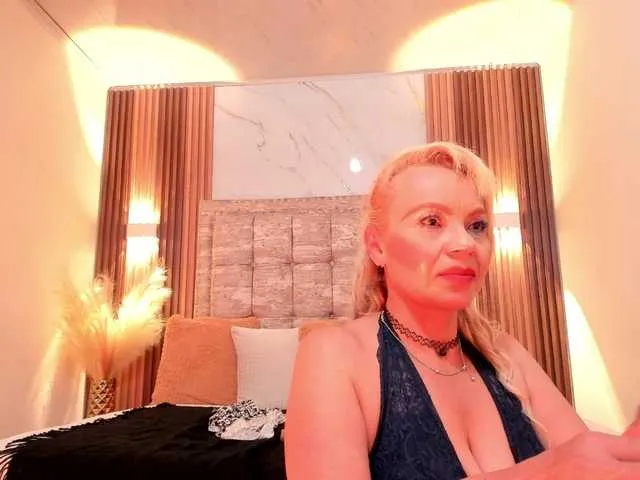 Live sex webcam photo for taylor-anastasia #291607576