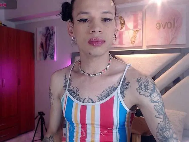 Live sex webcam photo for taylor-hot-xx #277202069