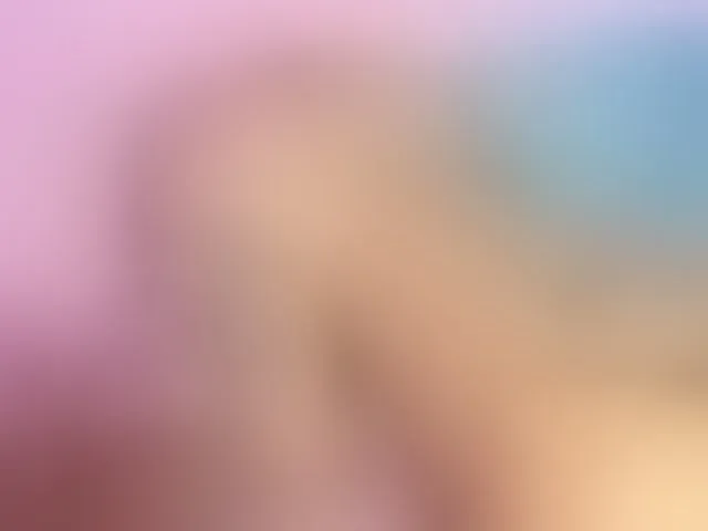 Live sex webcam photo for taylorlee #293403890