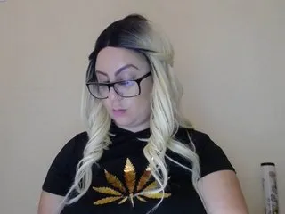 Live sex webcam photo for teamhazebud #218084339