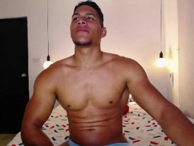 Live sex webcam photo for teddyfit19cm #275696628