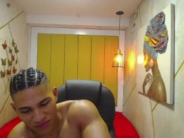 Live sex webcam photo for teddyfit19cm #276081506