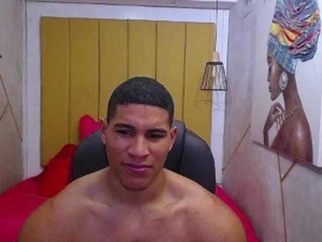 Live sex webcam photo for teddyfit19cm #276476180